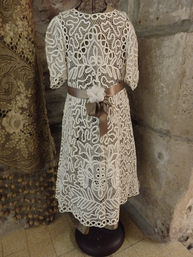 Robe d'enfant des années 50